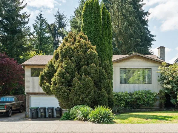 19426 63a Ave, Surrey, BC V3S 7L6