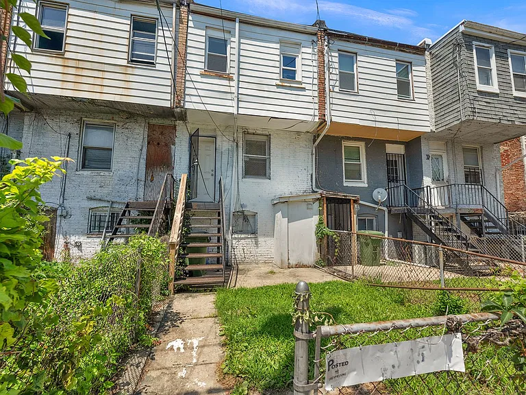 2335 Lauretta Ave — Photo 21