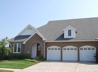 1926 Chesterfield Ridge Cir, Chesterfield, MO 63017