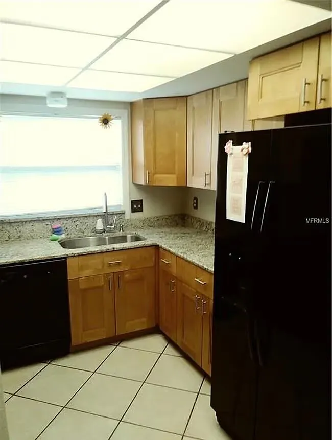2 bed, 1.5 bath, 1048 sqft, $1,900 — Photo 2