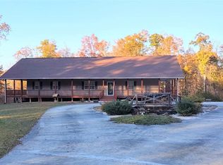 806 High St, Robbins, TN 37852