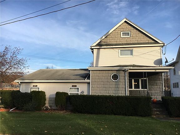 3rd image of 28 Depot St