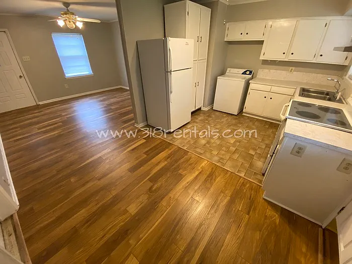 4612 Sullivan St — Photo 6