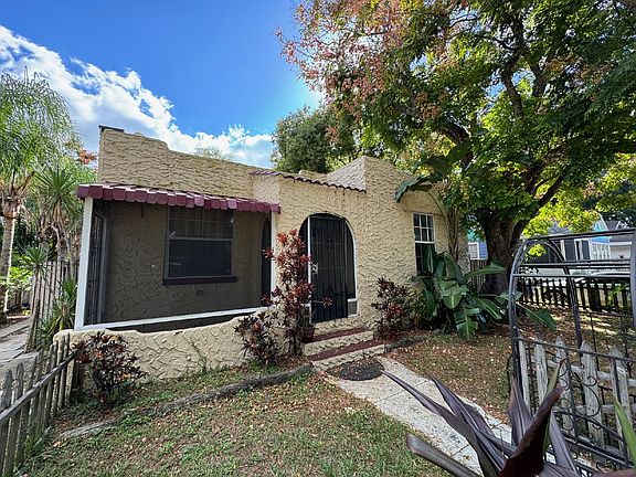 2nd image of 811 E New Orleans Ave