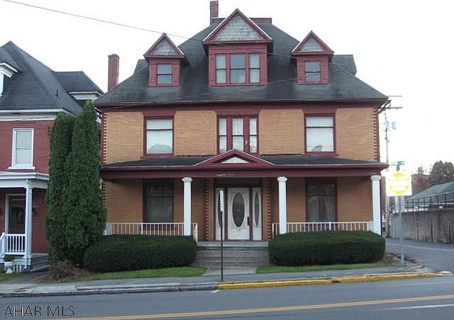 1st image of 112 E Penn St