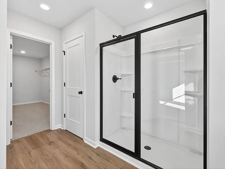 548 Madison St — Photo 29