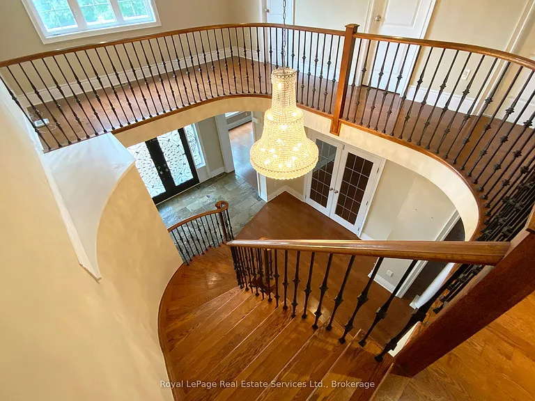 3385 Liptay Ave — Photo 21