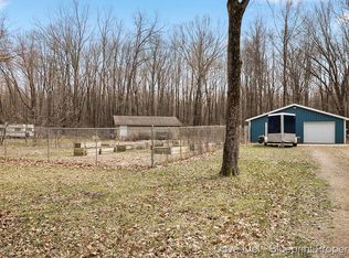 11857 Sams Lndg, Shelbyville, MI 49344