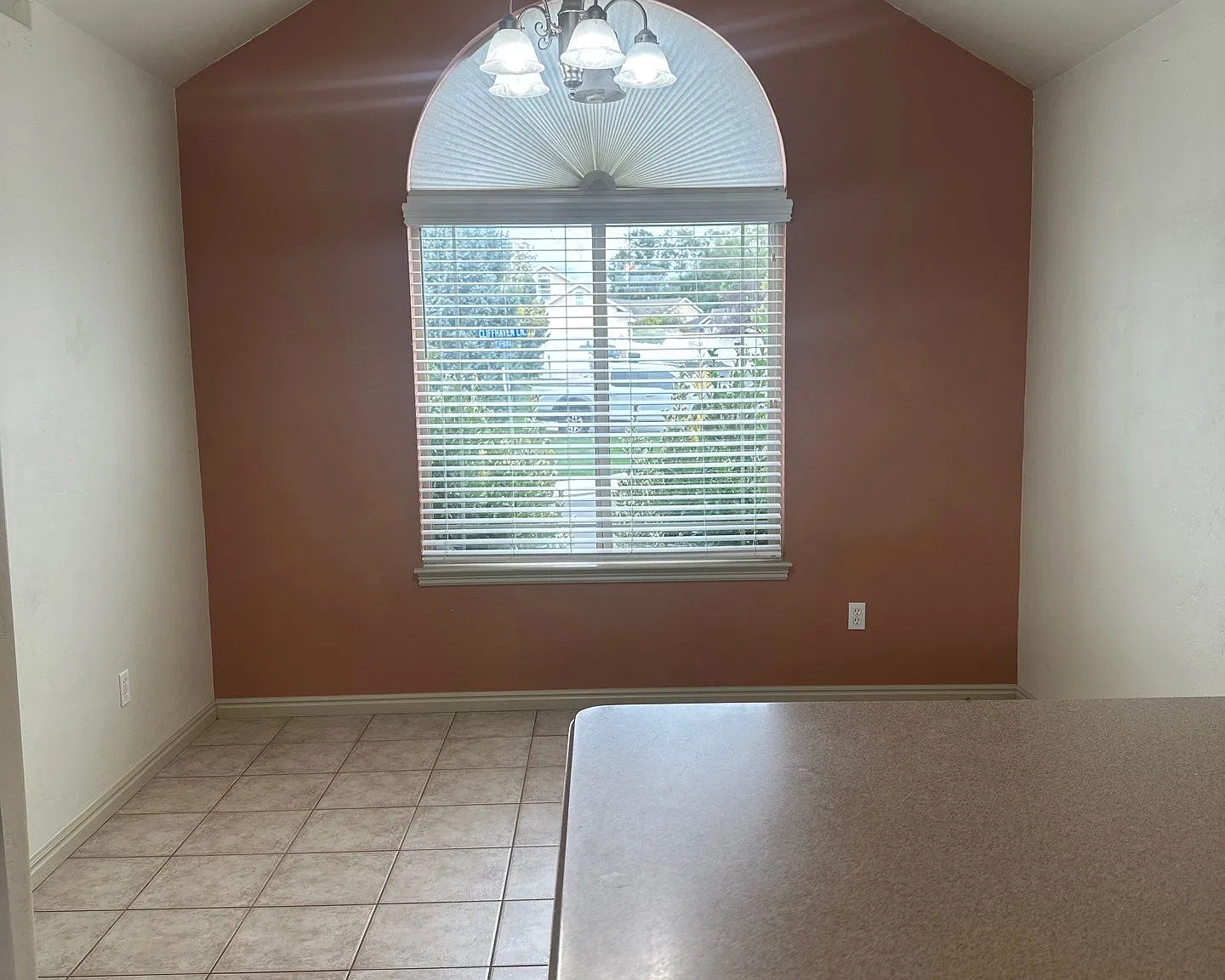 3 bed, 2.5 bath, 1577 sqft, $2,200 — Photo 3