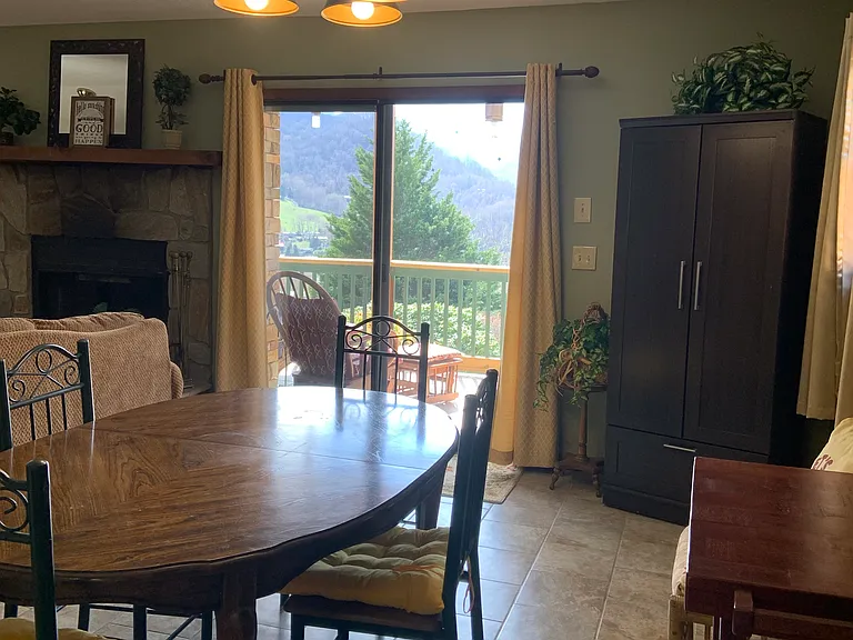 Sunshine Dr — Photo 21