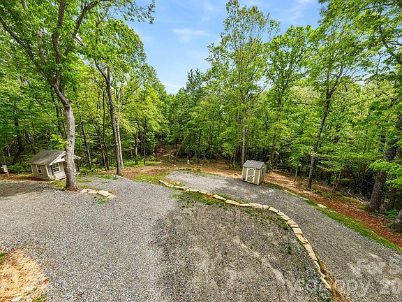 2nd image of 137 Bird Song Rd #3