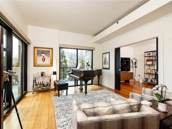 4561 Olde Perimeter Way APT 401, Dunwoody, GA 30346