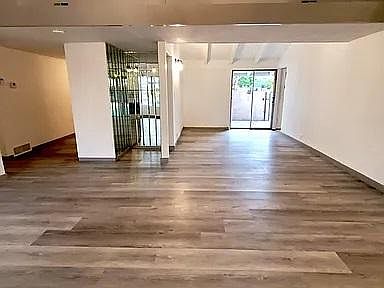 5th image of 6527 Oakdale Ave