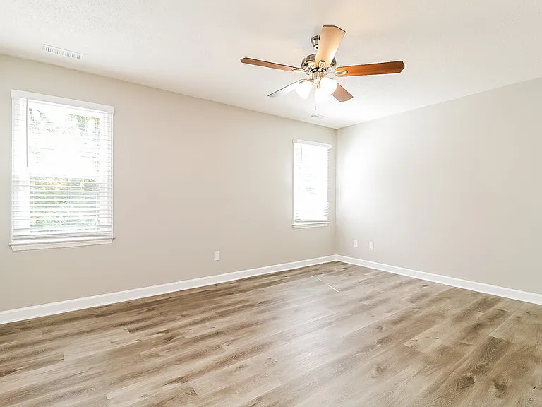4308 Birmingham Way — Photo 11