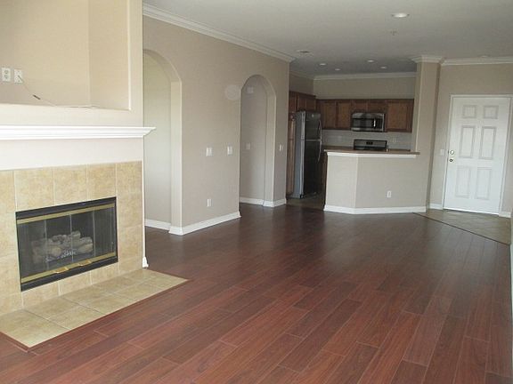 4th image of 26302 Arboretum Way Unit 105