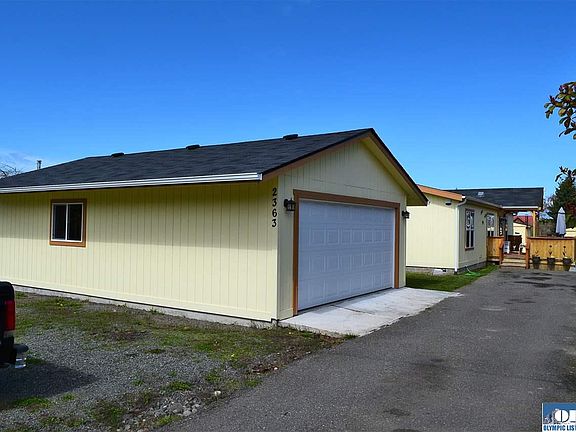2nd image of 2363 E 4th Ave