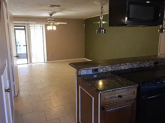 4004 Pine Limb Ct — Photo 4