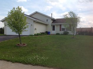 6609 Samantha Ln, Rockford, IL 61107