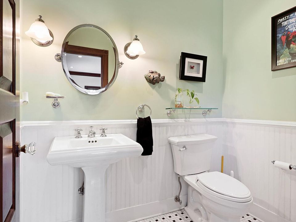 28th image of 1511 Carroll Ln