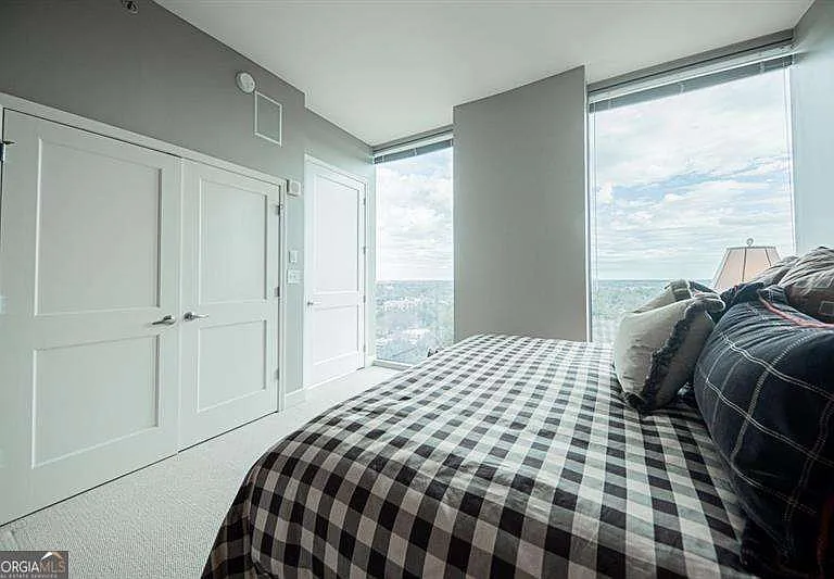 2795 Peachtree Rd NE #1909 — Photo 23