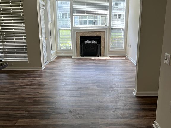 3rd image of 8202 Catbird Cir