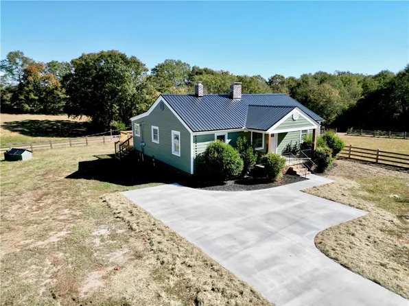 129 Smith Motors Rd, Belton, SC 29627