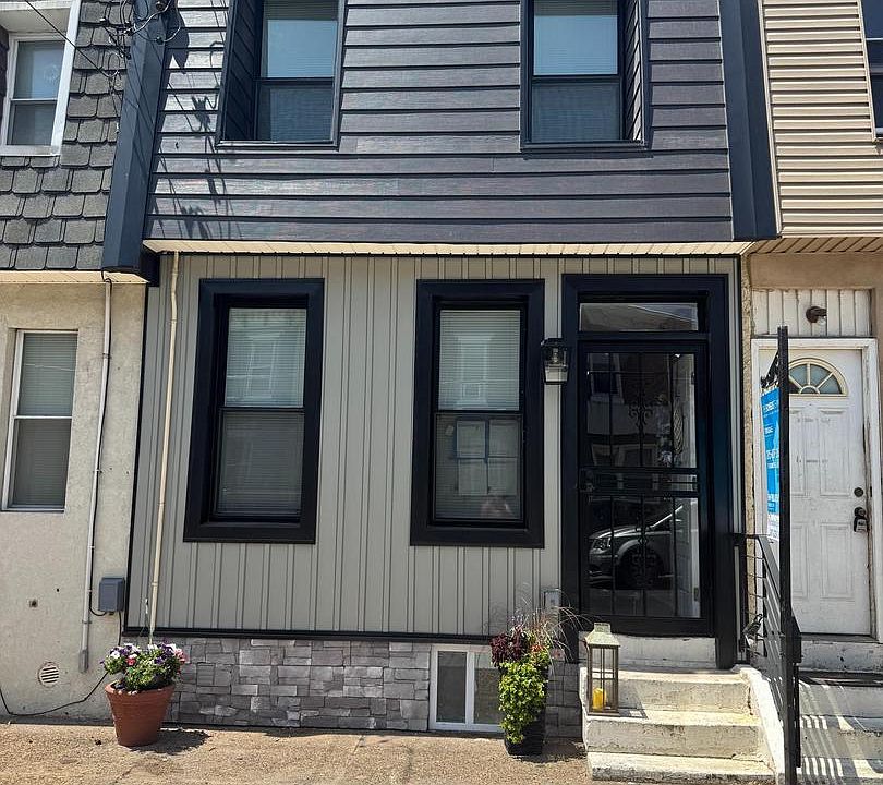 1st image of 2620 Almond St
