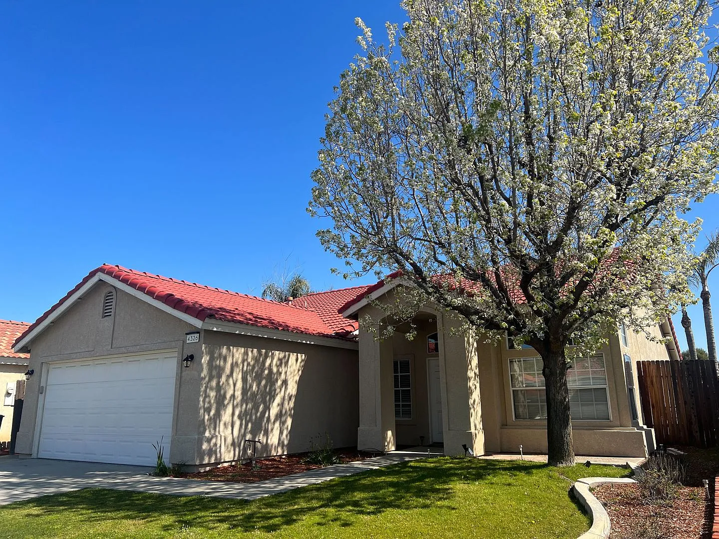 Coming Soon! Gorgeous NW 4 Bedroom 2 Bath Home! — Photo 3