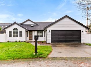 10618 100th Street SW, Tacoma, WA 98498