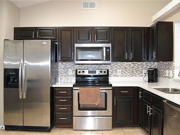 5th image of 10762 Brown Trout Cir