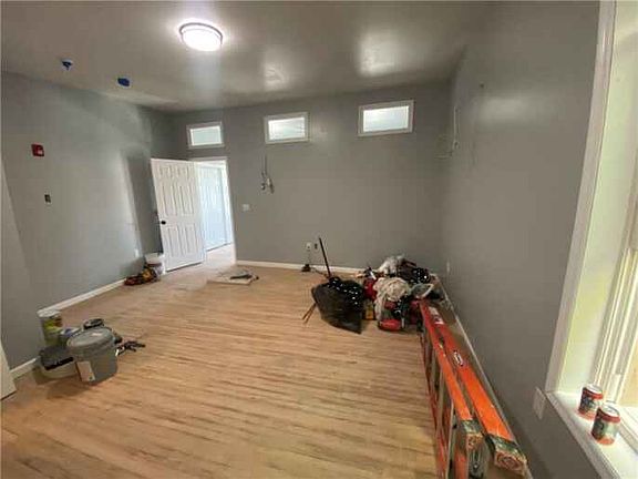 4th image of 117 North St APT 3