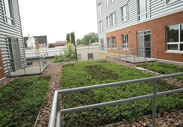 Park Regent Apartments — Photo 9