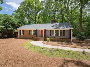 1110 Westridge Rd, Greensboro, NC 27410