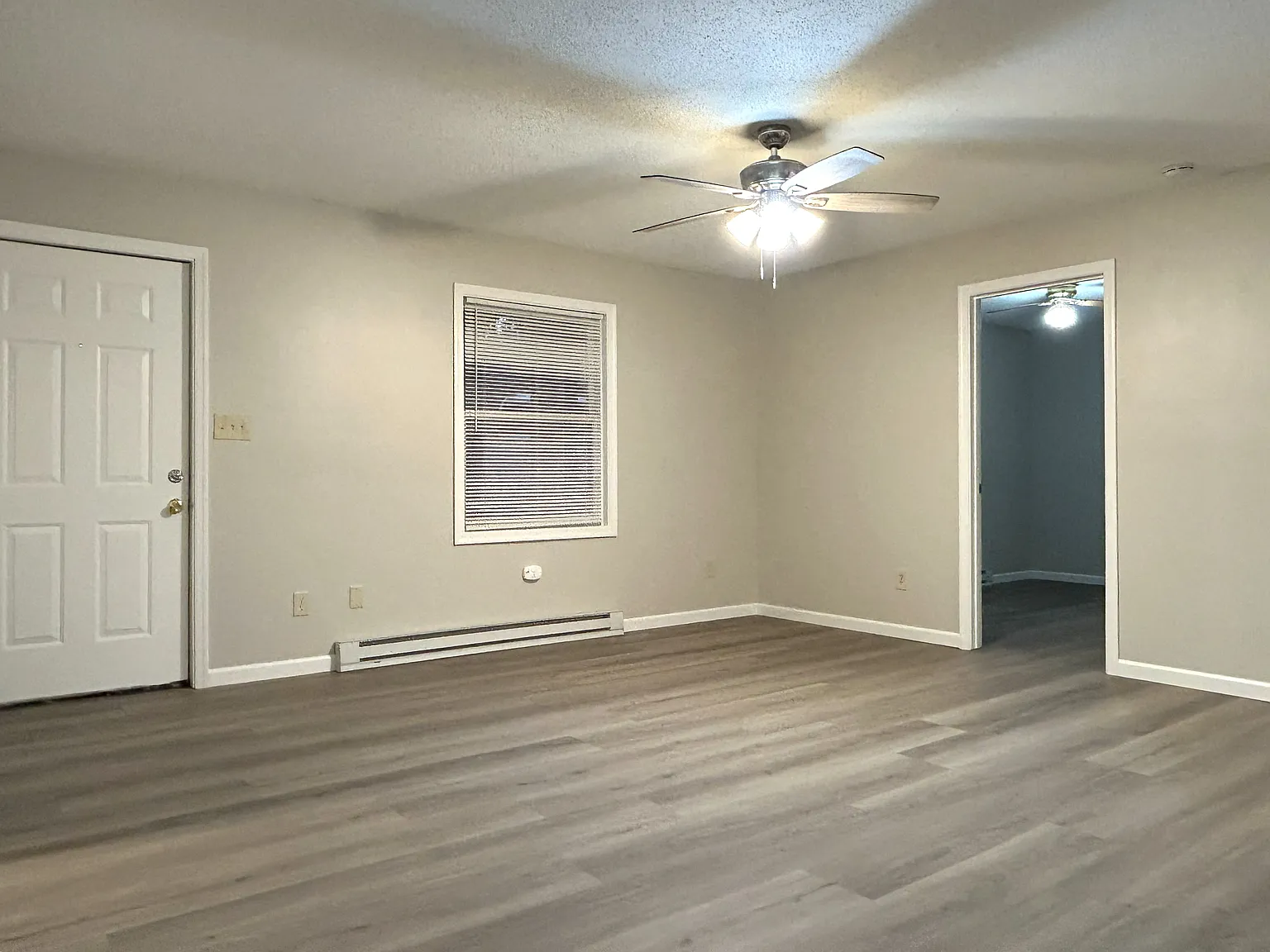 New River Farms - 4bd/2ba: Centrally Located! Pet Friendly! Call For Special Pricing! — Photo 4