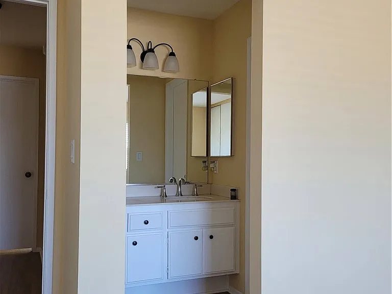 2074 Mount Shasta Dr — Photo 10