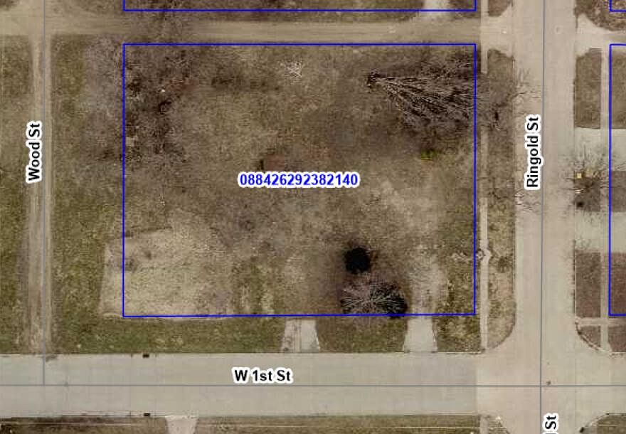 1st image of 129 Ringold St