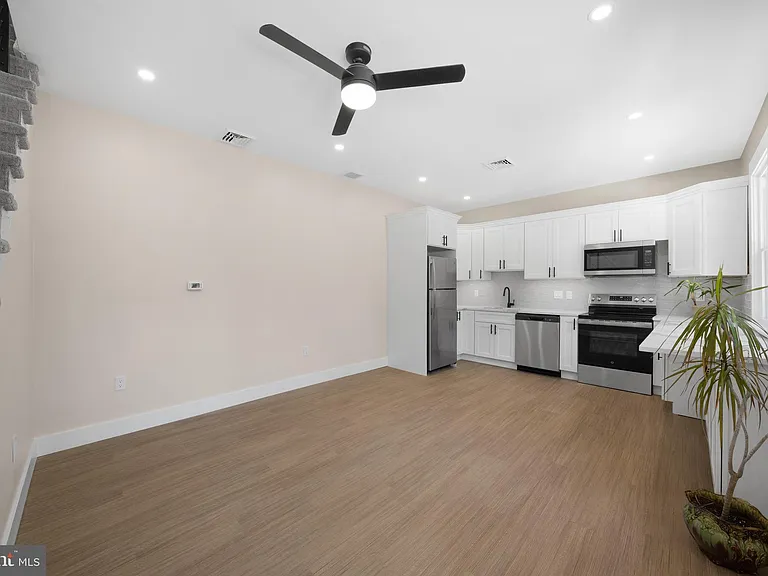 71 Dreamland Park Dr #75 — Photo 10