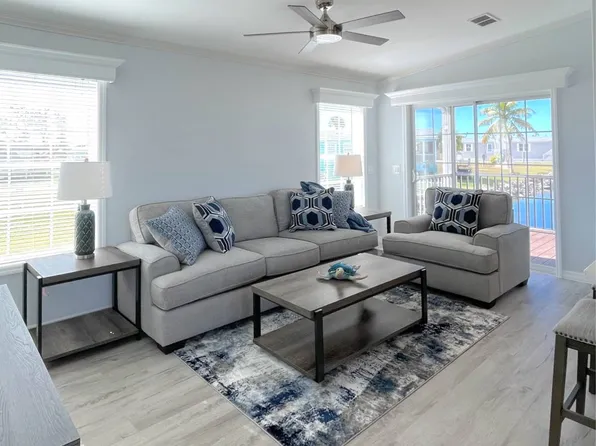 806 Commanche Trl, Fort Myers Beach, FL 33931