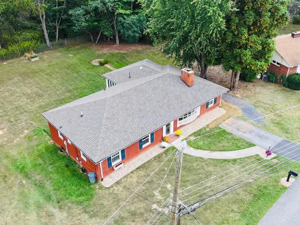 117 Rose Hill Cir, Staunton, VA 24401