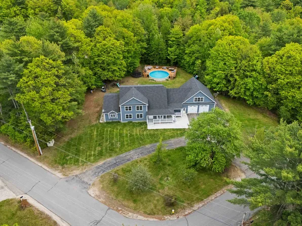 25 Cameron Drive, Pittsfield, NH 03263