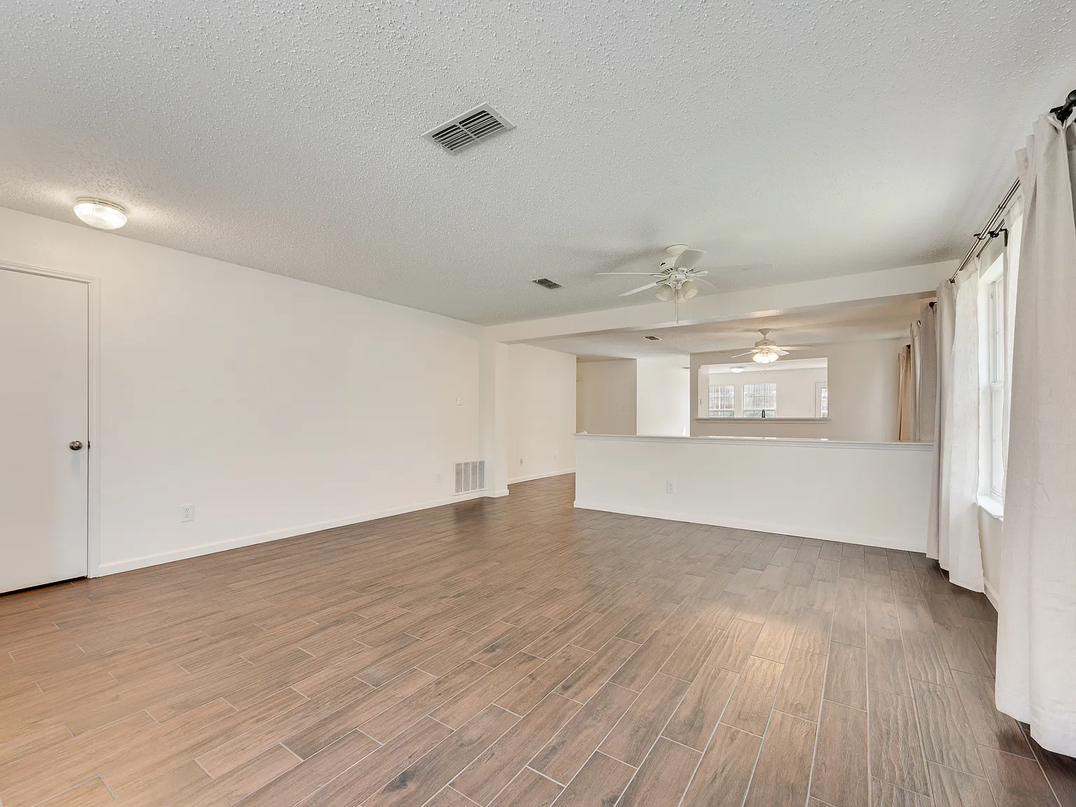 3 bed, 1744 sqft, $2,000 — Photo 3