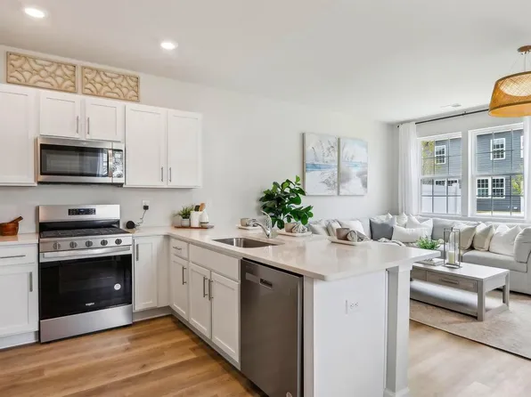 260 Hermosa Dr, Egg Harbor Township, NJ 08234