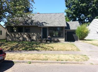 10825 NE San Rafael St, Portland, OR 97220