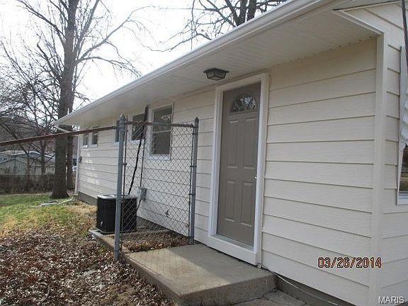 2nd image of 9933 Clearwater Dr