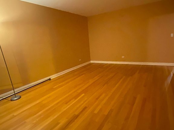 3rd image of 6112 W Montrose Ave #1