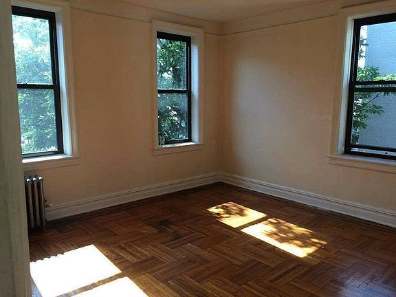 4th image of 18 E 21st St APT F5
