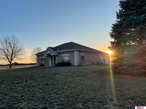 1008 S Hutchins Ave, York, NE 68467