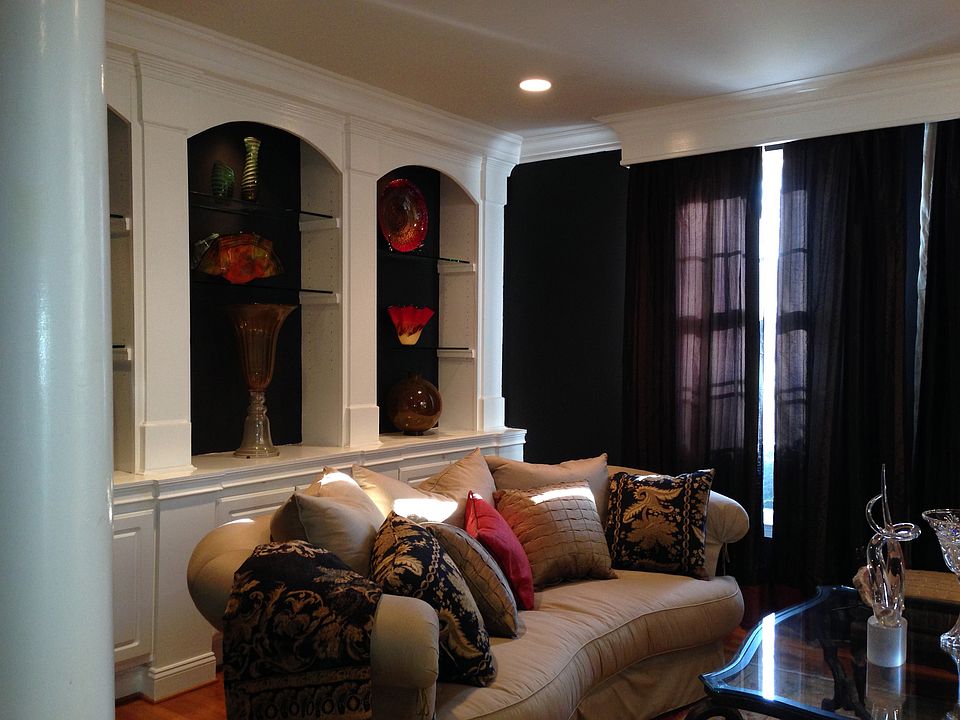 Elegant Living Rm