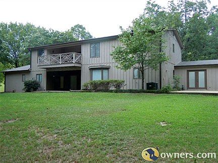 Going to back of house