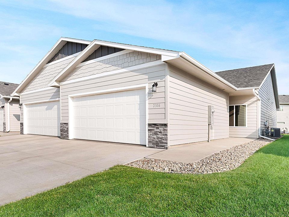 1st image of 2306 E Copalis Pl